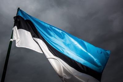 estonian flag 74797862 400x267 - Тяжелая форма бреда: Эстония заявила, что отберет у России Санкт-Петербург, Омск и Томск