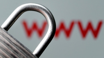 7 ways to protect your identity on the internet 400x223 - Железный занавес в интернете: Рунет готовят к автономной работе. Что дальше?