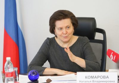 gubernfoto 00002483 400x281 - Отставки не будет: Наталья Комарова остается на третий срок