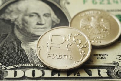 1 30 1 400x267 - В случае дефолта в США курс доллара упадёт до 50 рублей