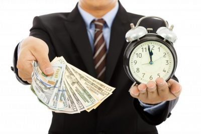 Cash with Clock 400x267 - На одного жителя ХМАО в среднем приходится 420 000 кредитных рублей