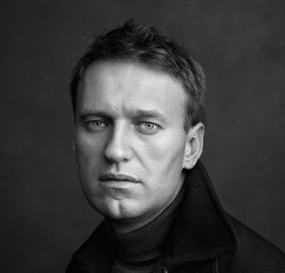 2d76613b361c30d30fb2f22e86e9e46b 1 400x383 - The New York Times: Навальный хочет вернуться в Россию