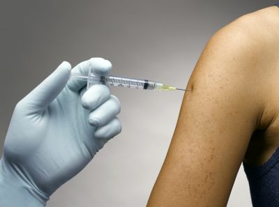 1fbe338641c17ef9fd04c4d0b6c936cc 400x297 - Старт вакцинации: в Югру поступило почти 20 тысяч доз вакцины от коронавируса