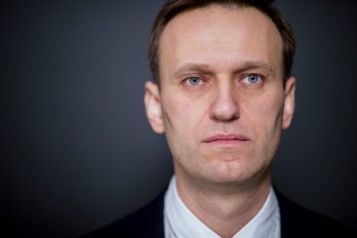 636498176135011078 AP Russia Election scaled 400x267 - Навальный возвращается в Россию. И сразу в тюрьму?