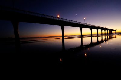 sea horizon light sunrise sunset bridge night sunlight morning wave dawn pier dusk evening reflection darkness afterglow 57672 400x266 - В Сургуте появится второй мост через Обь