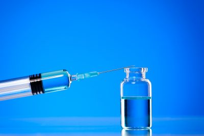 vakcina1 0 400x267 - Вакцина на дом: в Сургуте начали работу мобильные прививочные бригады