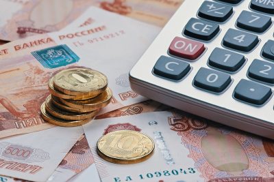 depositphotos 131839480 xl 2015 1 400x267 - Минфин предложил повысить страховые взносы с зарплат выше 122 тыс. руб