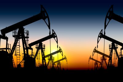 neft 22 400x267 - В правительстве ожидают падения добычи нефти в России